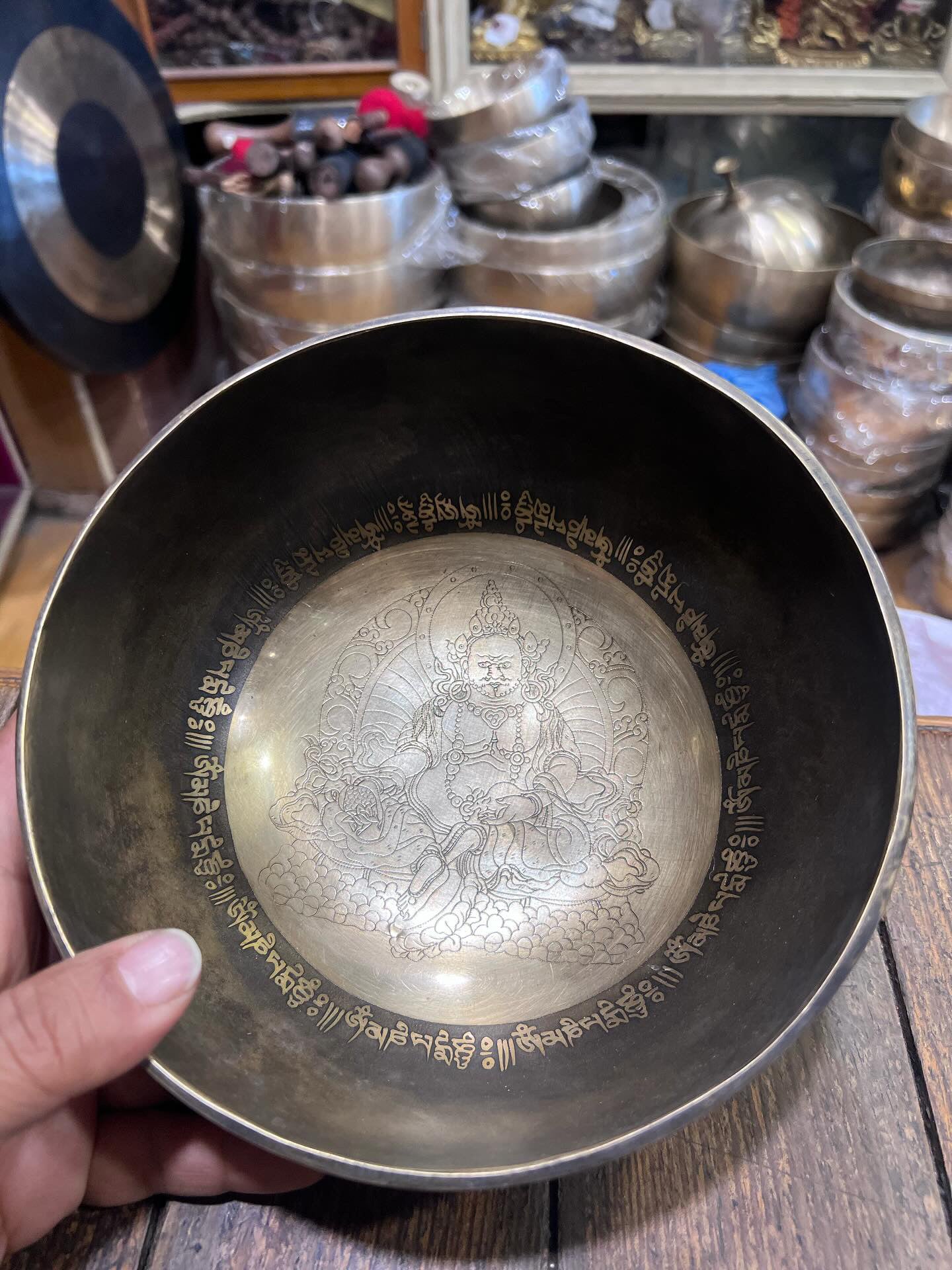 Handmade Healing Fine Special Etching Carving Singing Bowls Various Sizes