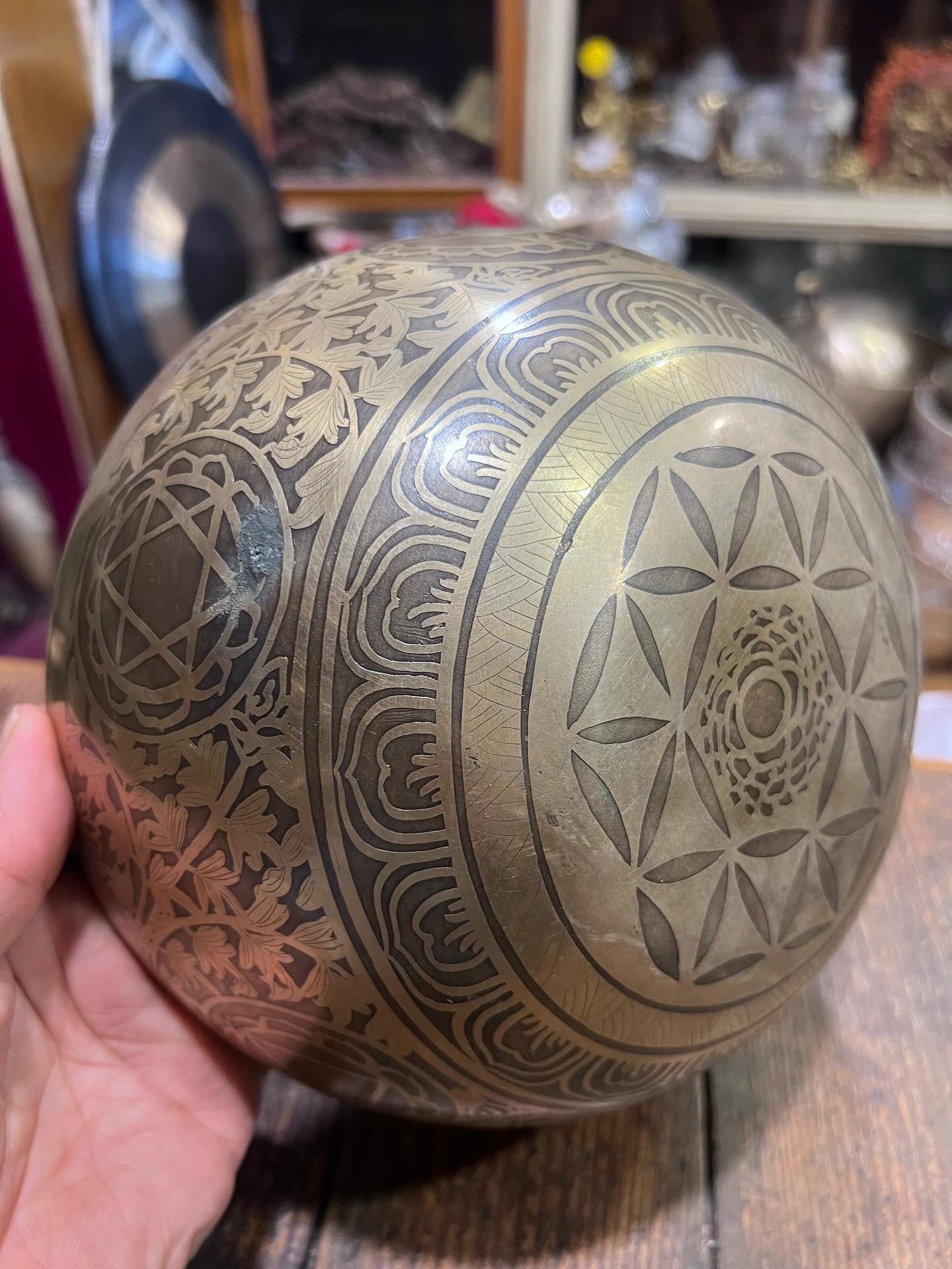 Handmade Healing Fine Special Etching Carving Singing Bowls Various Sizes