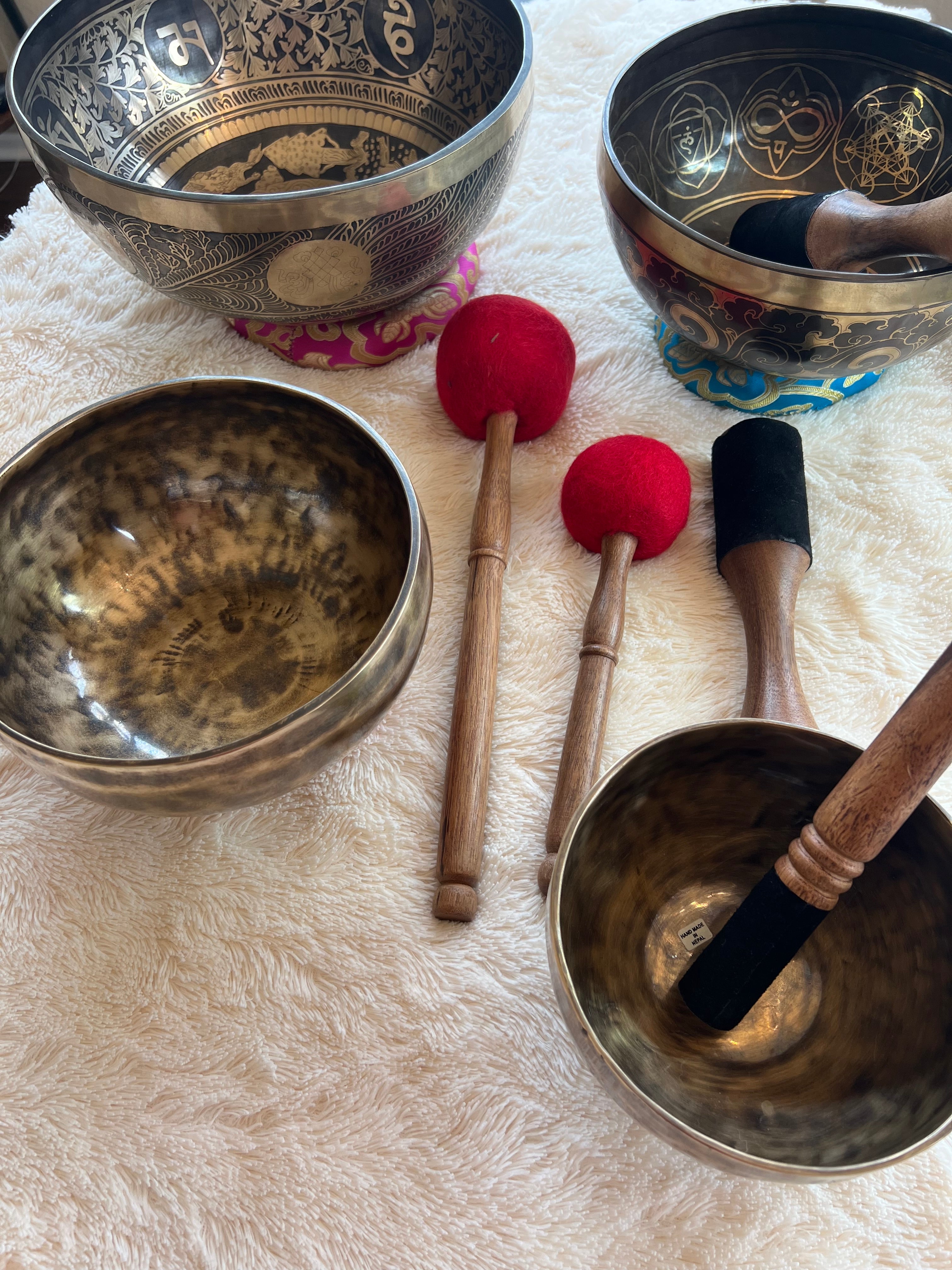 Bundle package SAVE $500 singing bowls.. set of 4