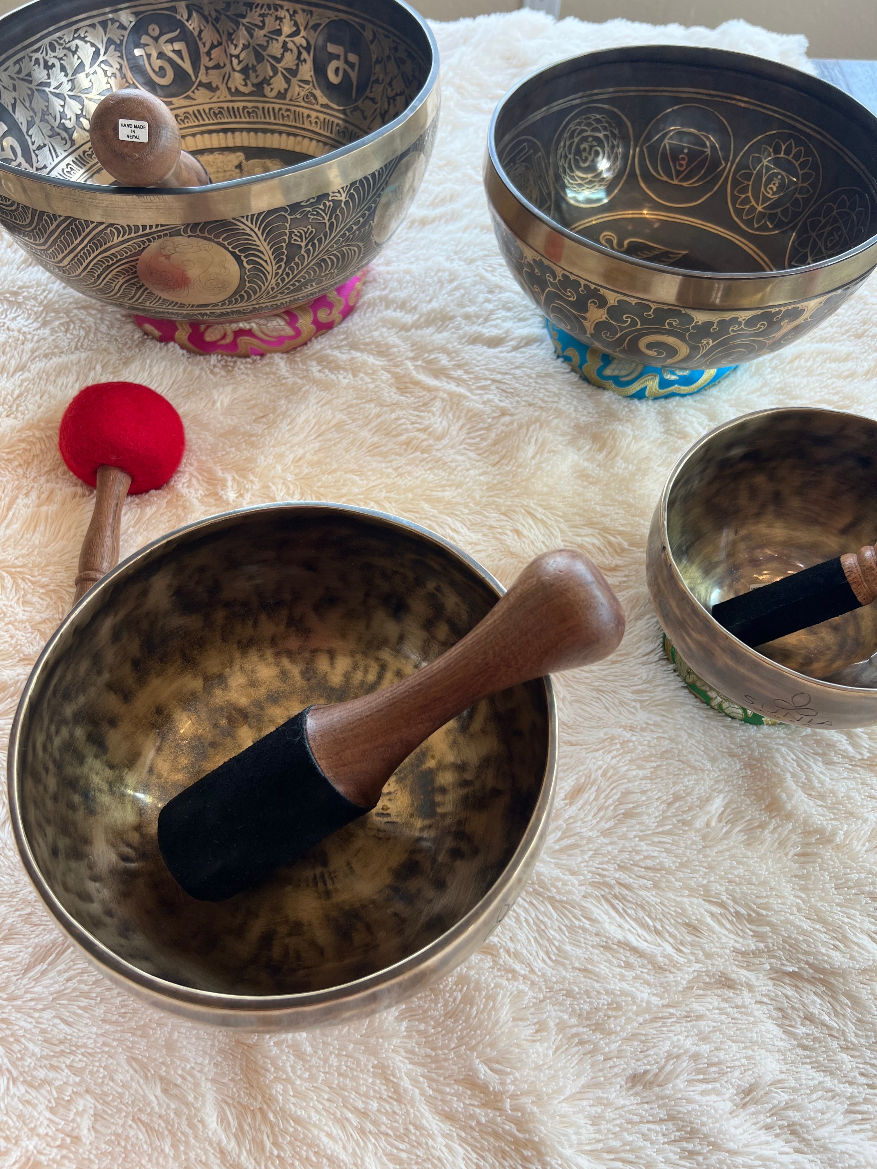 Bundle package SAVE $500 singing bowls.. set of 4