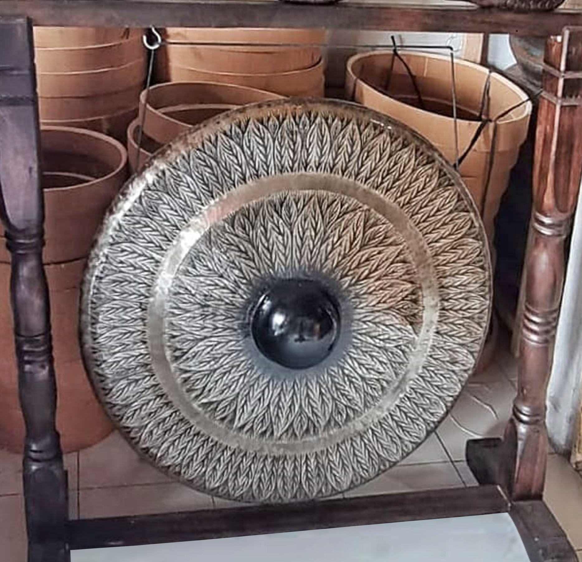 Large Healing Gong in Brown Antique Stand - 31 inches - Black - pattern